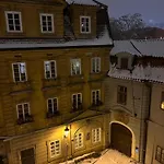 U Obecniho Dvora - Lindasflat - Old Town * Praga