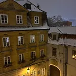 Old Town - Lindasflat -