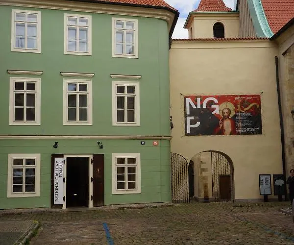 U Obecniho Dvora - Lindasflat - Old Town Appartement Praag